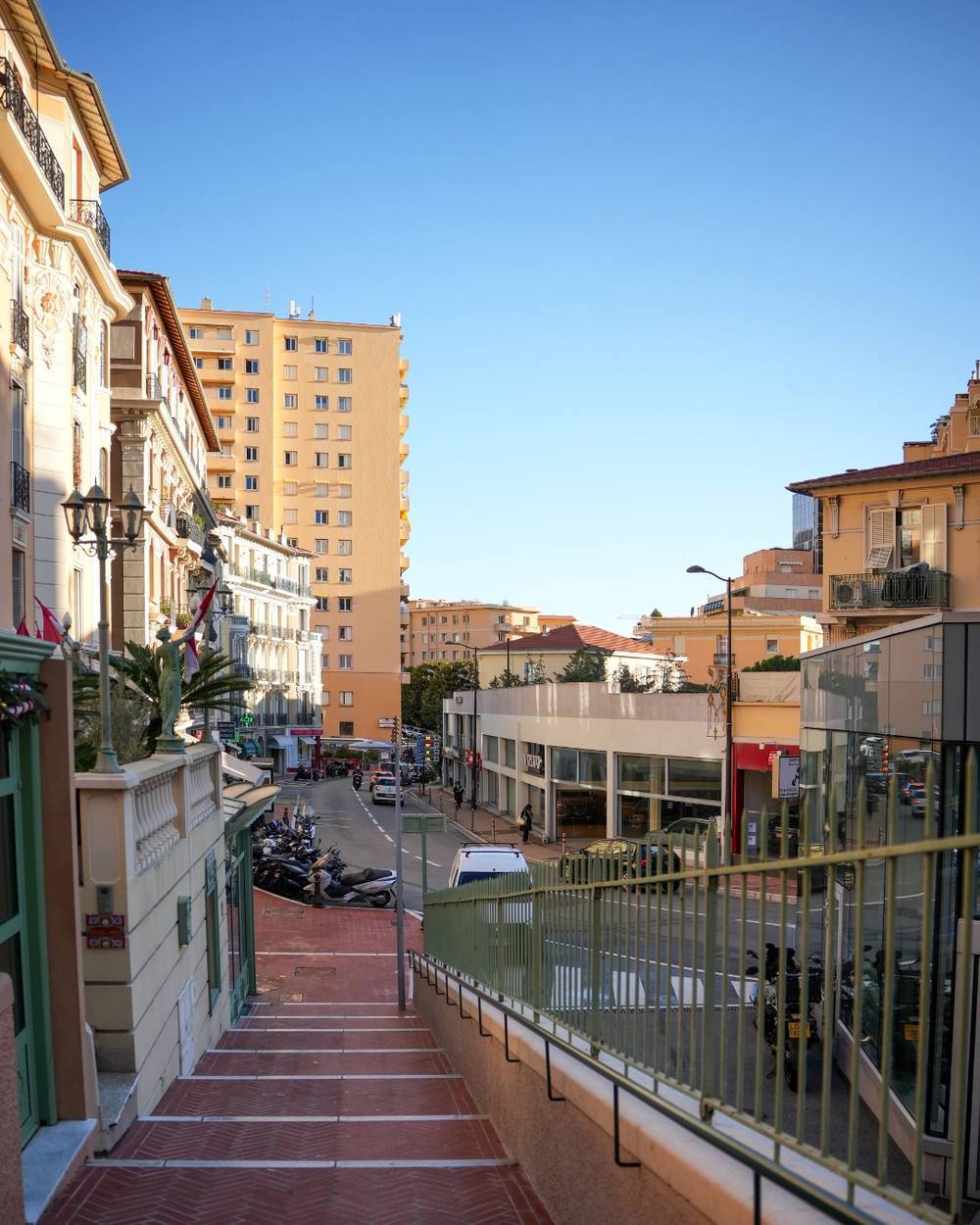 Rue de Monaco, contexte Moneghetti